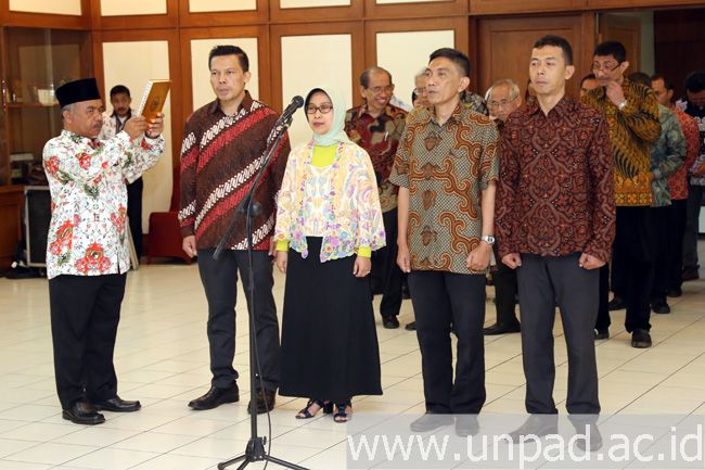dan mulut gigi rumah sakit unpad Gigi Pengelola Sakit Lantik dan Rumah Rektor Unpad Pejabat