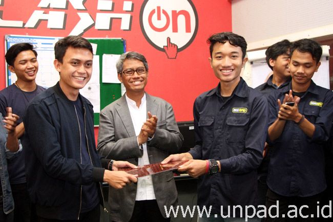 humas-unpad-2017_03_16-ultah-radio-ke-5-2-tedi